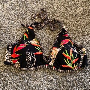 NWOT bikini top